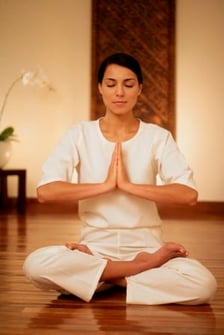 yoga-before-bed